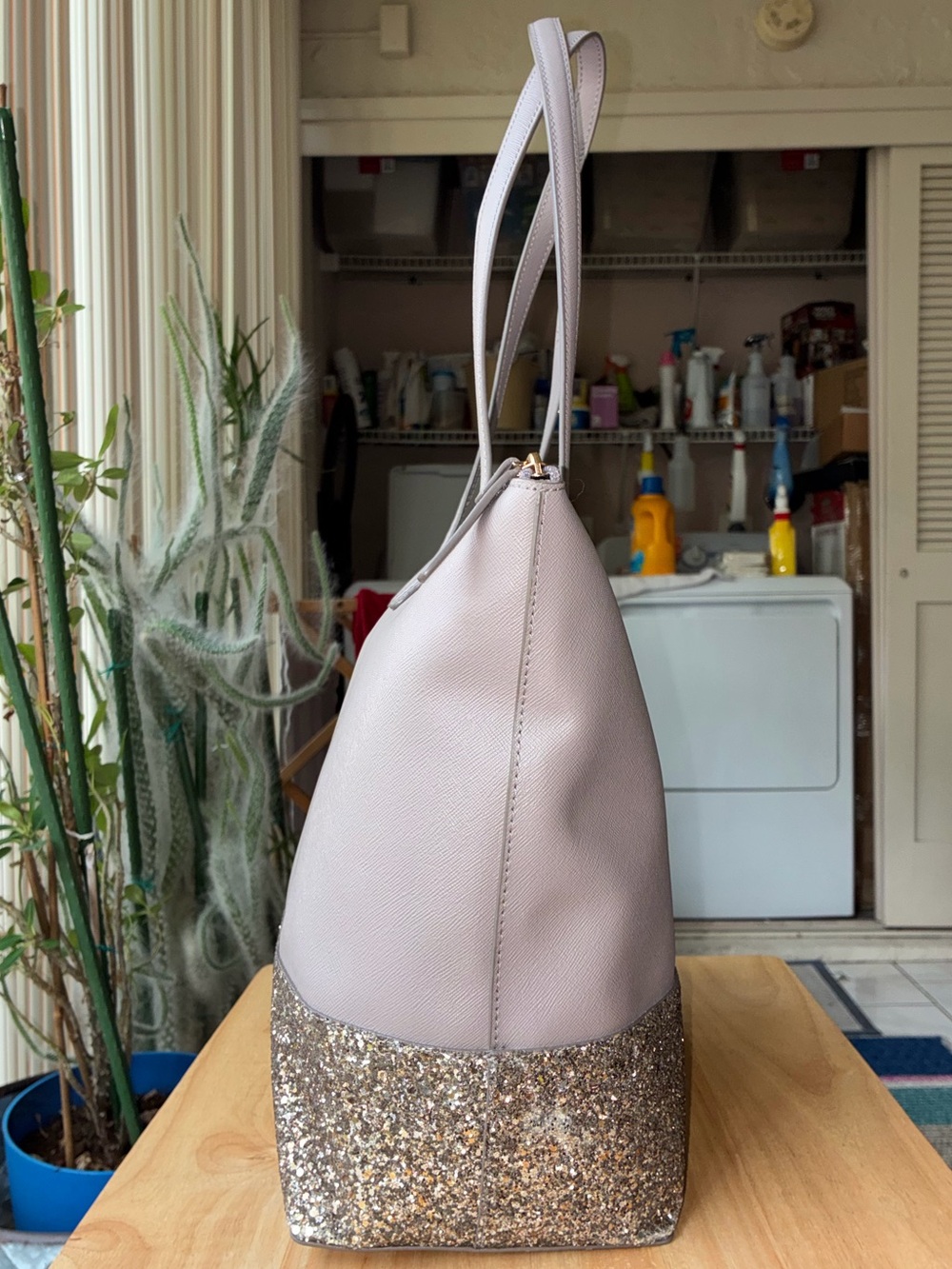 Kate Spade New York Flash Glitter Tote Bag in Cool Grey Lilac Saffiano Leather - Picture 5 of 16
